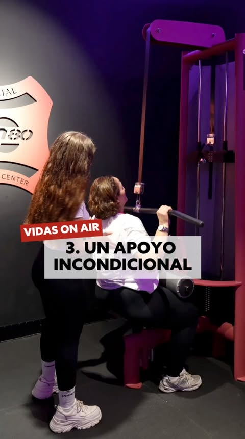 Vidas On Air
Descubre la tercera parte de la historia de @1isitaa9_ en esta ocasión acompañada de su madre
Tener apoyo de tu círculo más cercano en tu proceso a tu mejor versión es uno de los factores más importantes.

Nuestros gimnasios, da la igual la experiencia lo importante es empezar y dar tu mejor versión.

🔴𝗦𝗣𝗢𝗥𝗧 I 𝗠𝗨𝗦𝗜𝗖 I 𝗗𝗘𝗦𝗜𝗚𝗡 🔴
#OnAirEspaña #Fitness #Deporte #Música #Diseño #OnAirFitness