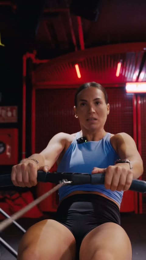 🔥 ¿QUÉ ES HYROX?
La competición que está arrasando en todo el mundo ha llegado para quedarse.
Una carrera de 8km + 8 estaciones funcionales que pone a prueba tu fuerza, resistencia y mente. No es una moda, es el nuevo fitness race que está enganchando a miles de personas.
¿Te atreves a descubrirlo? 👀 La ola HYROX ya …está aquí en ON AIR ¿te unes?

📍 Guarda este post y cuéntanos en comentarios si ya lo has probado