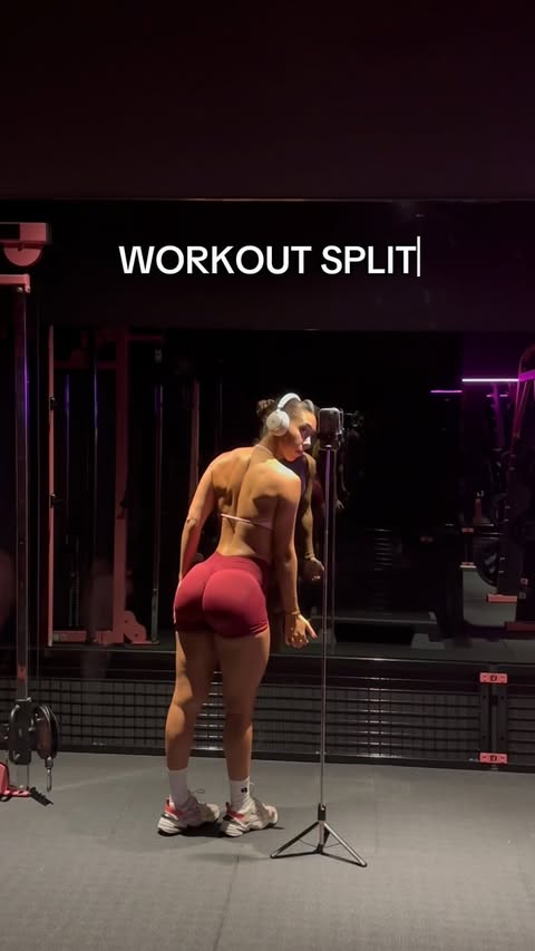 Workout split girlies 🫰🏼 
@onairfitness_bragaliberdade 

#gymgirl #workout #workoutsplit #gym #fitness